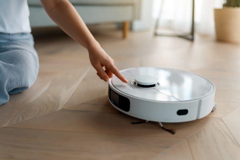 วิธีลดฝุ่น PM 2.5 ให้ในบ้าน ด้วยการใช้เครื่องดูดฝุ่นที่มีแผ่นกรอง HEPA